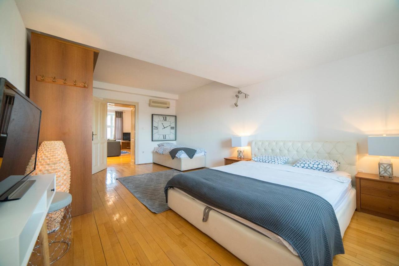 Octogon Apartment Zagreb Eksteriør billede